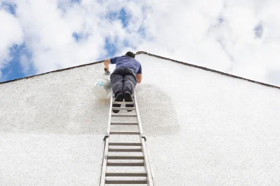 Peinture extérieure au Gratteris — façades et ravalement